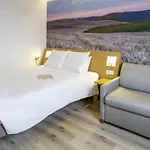 Otel Novotel