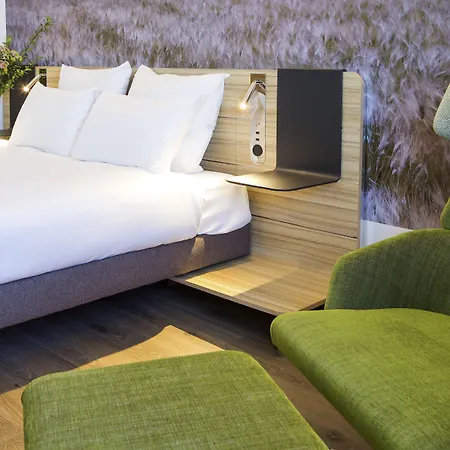 Novotel 4*